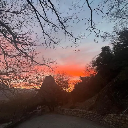 Archontiko Mesohori Meteora Pensionat 4*